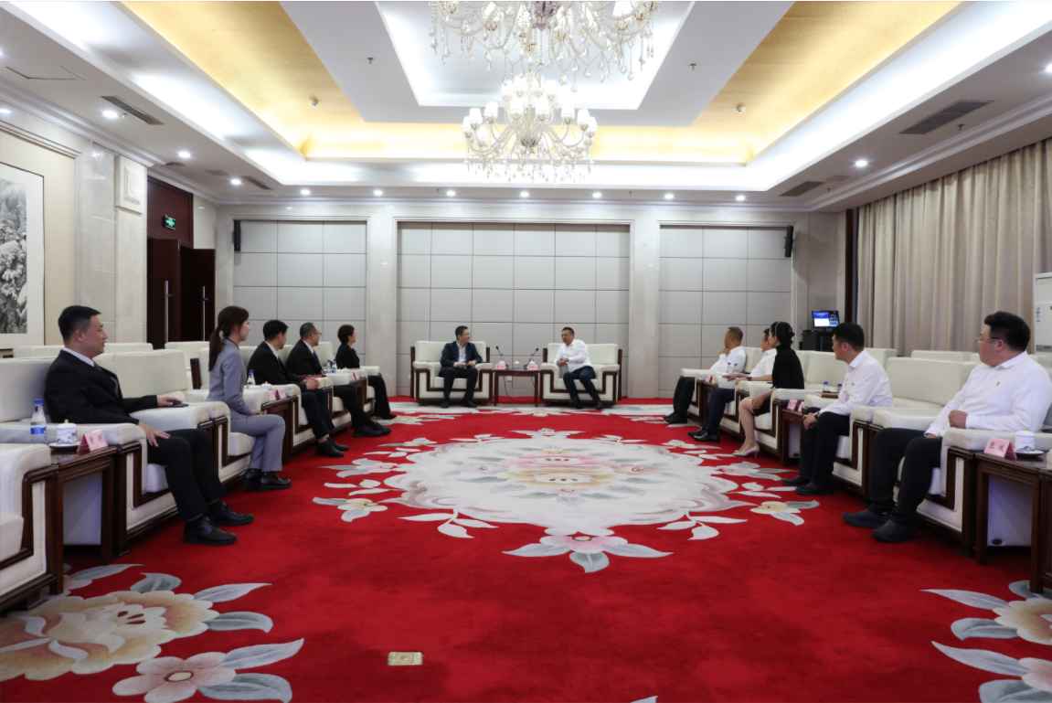 鞍勤、温泉、公服集团与招商银行签订战略合作协议！银企合作谱新篇
